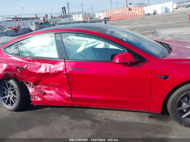 5YJ3E1EAXPF640251 Tesla MODEL 3