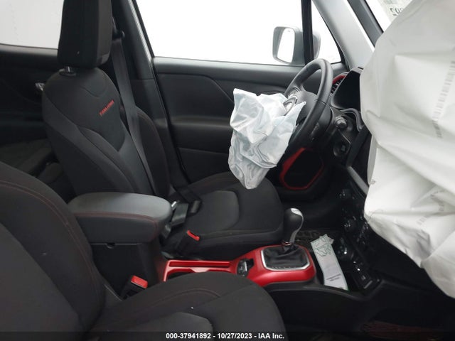 ZACNJDC1XNPN90186 Jeep Renegade Trailhawk