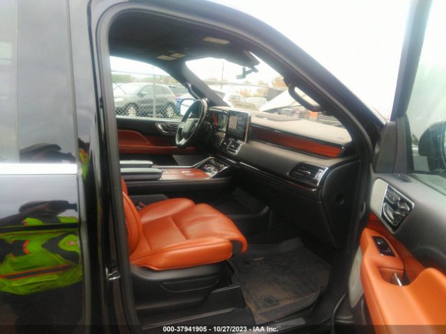 5LMJJ3LT5KEL07865 Lincoln Navigator L Reserve