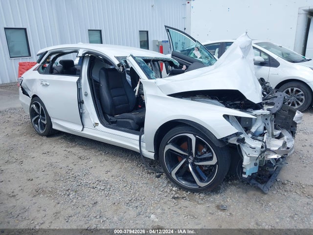 2019 1HGCV1F35KA022158 main image