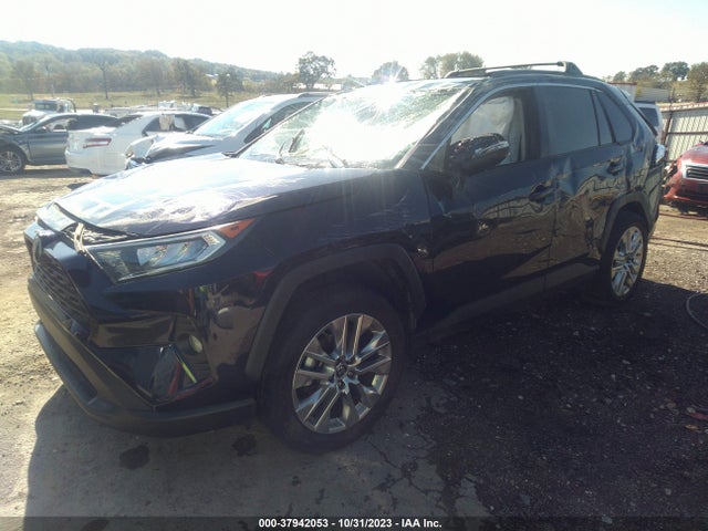 2019 TOYOTA RAV4 XLE PREMIUM VIN: JTMA1RFV1KD026370