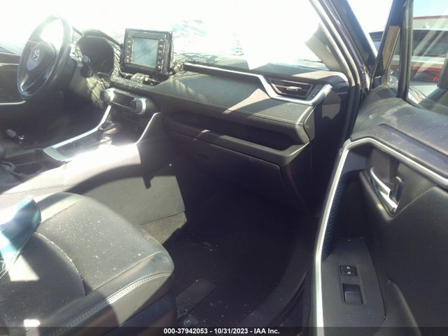 2019 TOYOTA RAV4 XLE PREMIUM VIN: JTMA1RFV1KD026370