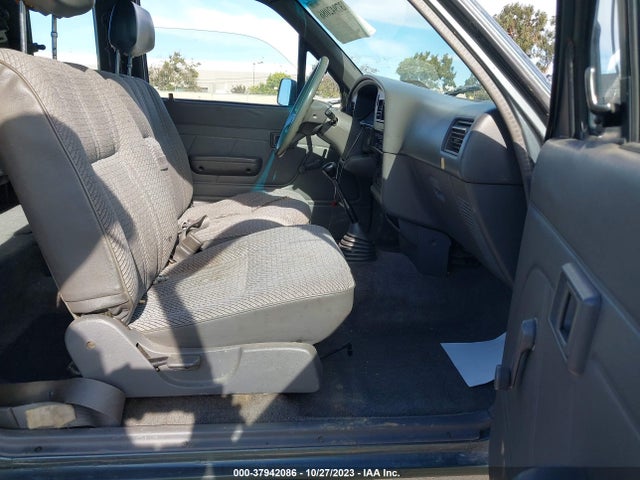 1992 TOYOTA PICKUP 1/2 TON EX LNG WHLBSE DLX VIN: JT4RN93P2N5065402