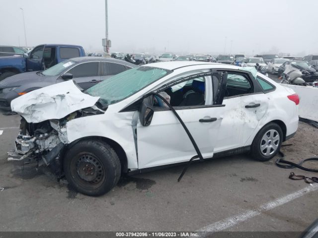 1FADP3E23FL281250 Ford FOCUS S