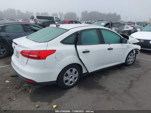 1FADP3E23FL281250 Ford FOCUS S