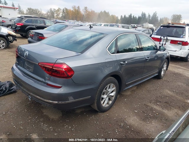 1VWAT7A34HC016903 Volkswagen Passat 1.8t S