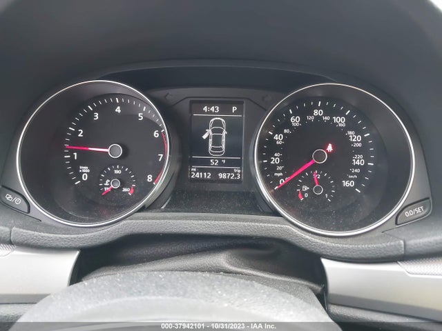 1VWAT7A34HC016903 Volkswagen Passat 1.8t S