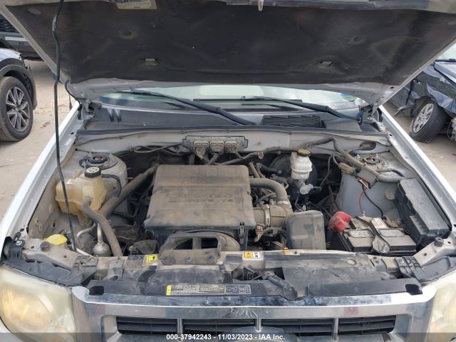 2009 FORD ESCAPE XLT VIN: 1FMCU03G69KA28795