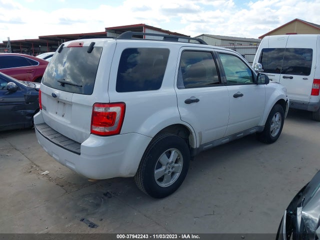 2009 FORD ESCAPE XLT VIN: 1FMCU03G69KA28795