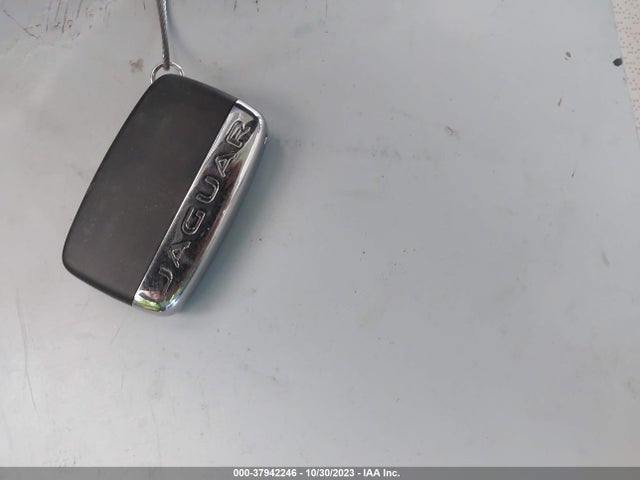 2018 JAGUAR XF SAJBK4FX5JCY69600 Photo 10