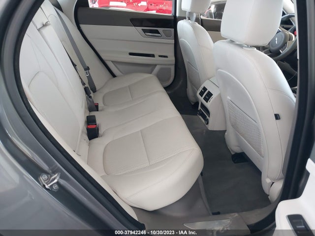 2018 JAGUAR XF SAJBK4FX5JCY69600 Photo 7