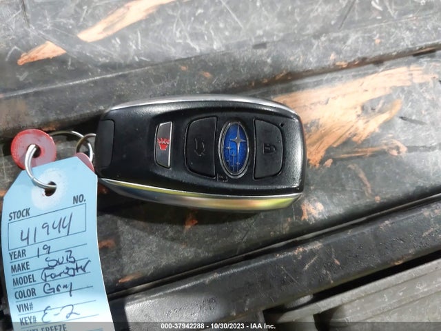 Subaru Forester Premium 2019 JF2SKAGC3KH462910 Image 11