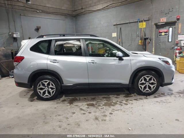 Subaru Forester Premium 2019 JF2SKAGC3KH462910 Image 14