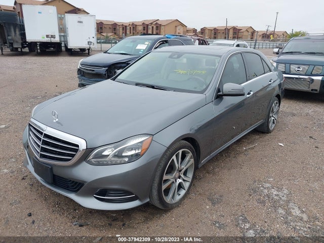 Mercedes-Benz E 350 E 350 Luxury 2016 WDDHF5KB2GB262619 Image 2