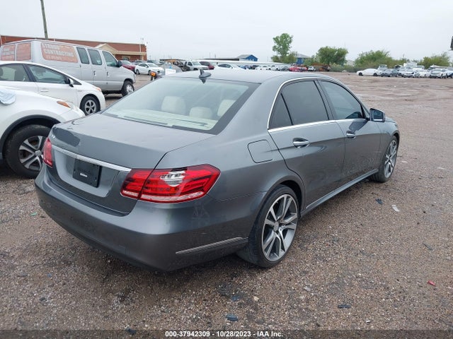 Mercedes-Benz E 350 E 350 Luxury 2016 WDDHF5KB2GB262619 Image 4