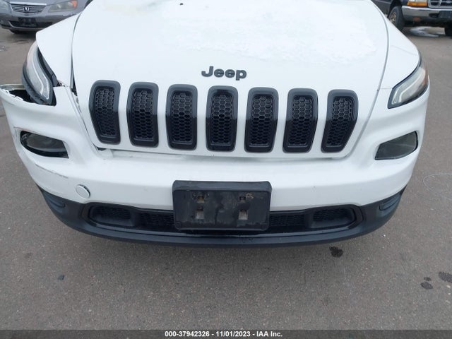 1C4PJMABXHW557509 Jeep Cherokee Altitude 4x4