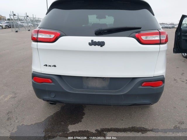 1C4PJMABXHW557509 Jeep Cherokee Altitude 4x4