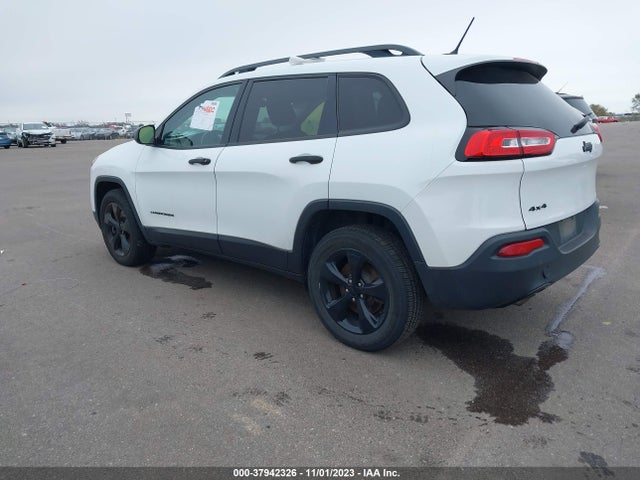 1C4PJMABXHW557509 Jeep Cherokee Altitude 4x4