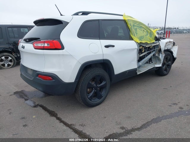 1C4PJMABXHW557509 Jeep Cherokee Altitude 4x4