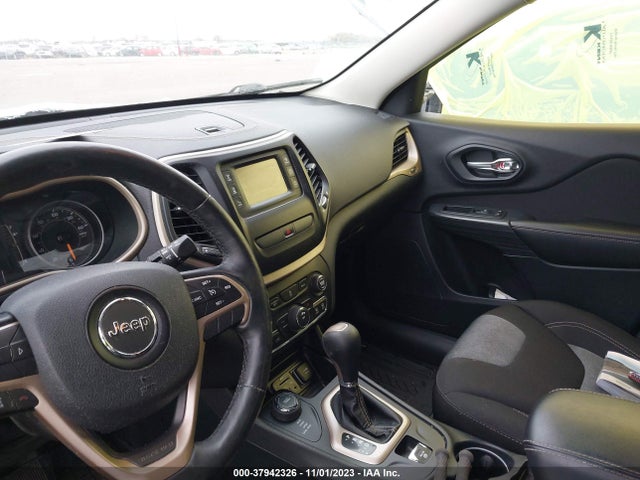 1C4PJMABXHW557509 Jeep Cherokee Altitude 4x4