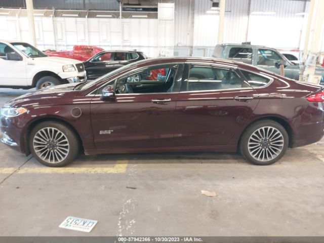 3FA6P0PU2HR122052 Ford Fusion Energi Se