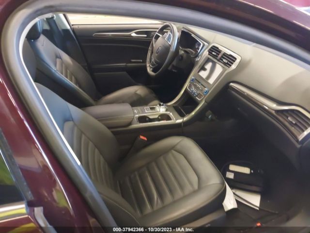 3FA6P0PU2HR122052 Ford Fusion Energi Se