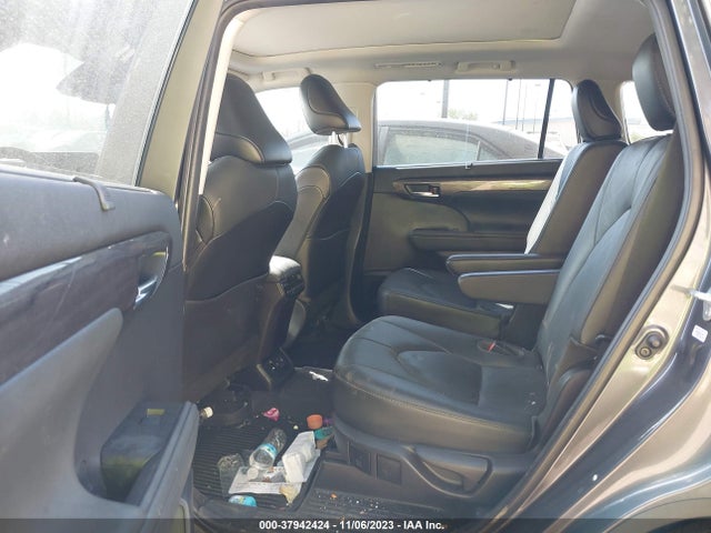 Toyota Highlander Platinum 2021 5TDFZRAHXMS085134 Image 8