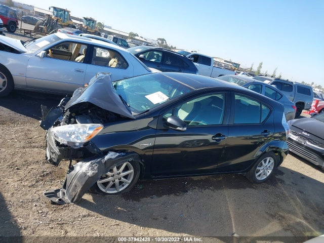 Toyota Prius C One/three/two/four 2014 JTDKDTB37E1060980 Image 15
