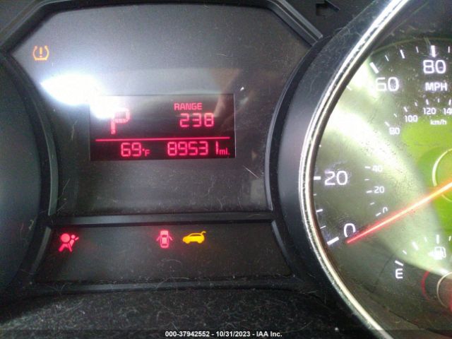 KNDMB5C15G6187210 KIA SEDONA LX