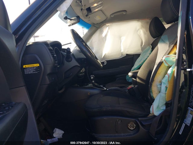 KIA SOUL + 2014 KNDJP3A50E7046891 Image 5