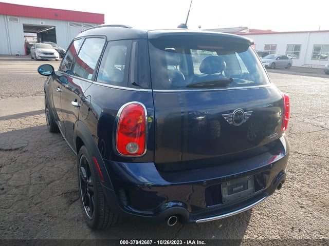 2012 MINI COOPER COUNTRYMAN WMWZC5C50CWM13988 Photo 2
