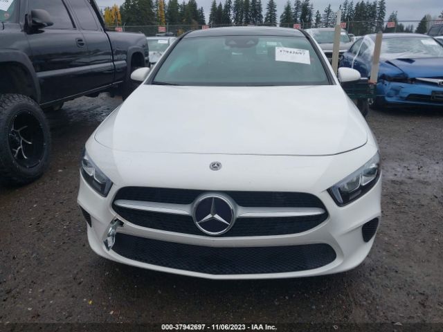 WDD3G4EB0KW000600 Mercedes-Benz A-class A 220