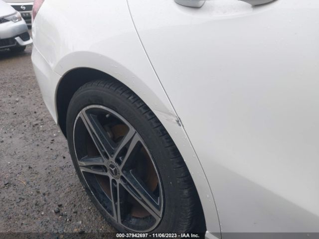 WDD3G4EB0KW000600 Mercedes-Benz A-class A 220