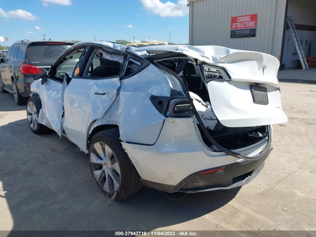2023 TESLA MODEL Y 7SAYGDEE4PA146892 Photo 2