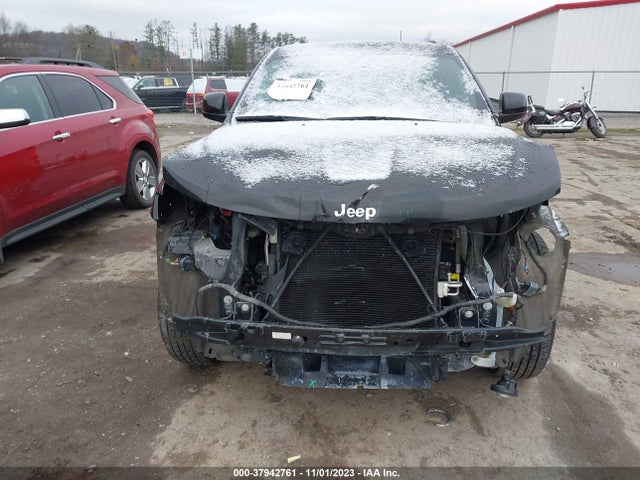 1C4RJFAG6GC366847 Jeep Grand Cherokee Laredo