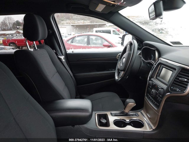 1C4RJFAG6GC366847 Jeep Grand Cherokee Laredo