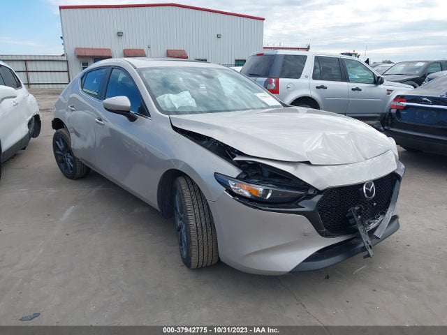 2023 MAZDA MAZDA3 2.5 S PREFERRED VIN: JM1BPALM7P1611110