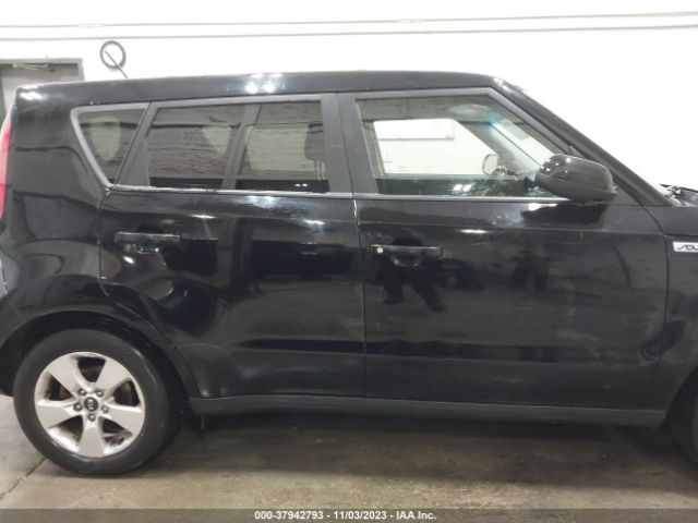 KNDJN2A22J7575517 KIA Soul Base