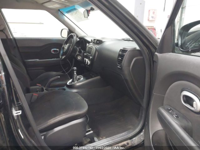 KNDJN2A22J7575517 KIA Soul Base
