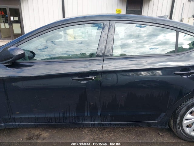 Hyundai ELANTRA SE 2018 5NPD74LFXJH370526 Image 14