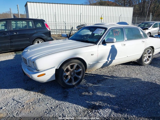 2000 JAGUAR XJ SAJDA15B2YMF04816 Photo 1