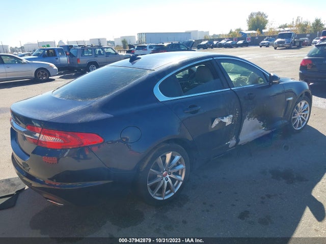 2015 JAGUAR XF SAJWA0FSXFPU60476 Photo 3