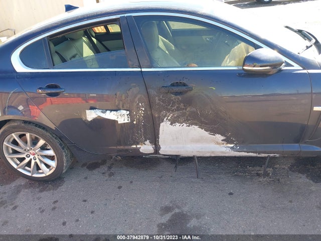 2015 JAGUAR XF SAJWA0FSXFPU60476 Photo 5