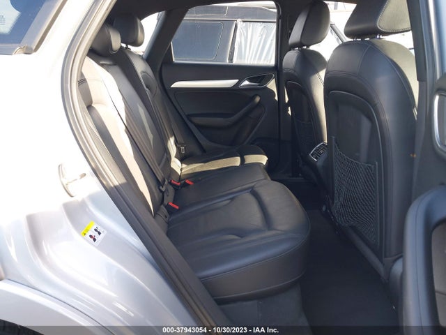 WA1BCCFS6JR027141 Audi Q3 2.0t Sport Premium/2.0t Premium