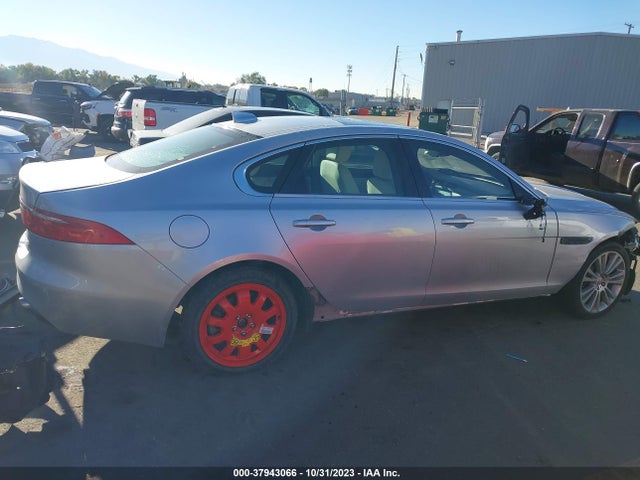 2019 JAGUAR XF 25T PREMIUM VIN: SAJBD4FX3KCY76475