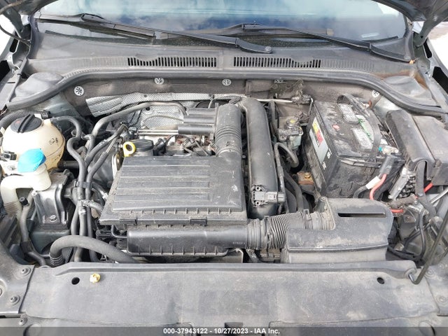 3VW267AJ8GM287860 Volkswagen Jetta 1.4t S