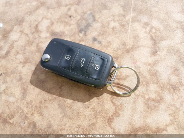 3VW267AJ8GM287860 Volkswagen Jetta 1.4t S