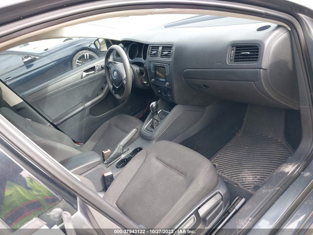 3VW267AJ8GM287860 Volkswagen Jetta 1.4t S
