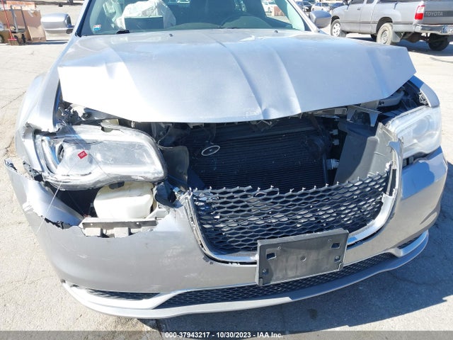 2C3CCAAG1GH206962 Chrysler 300 Limited