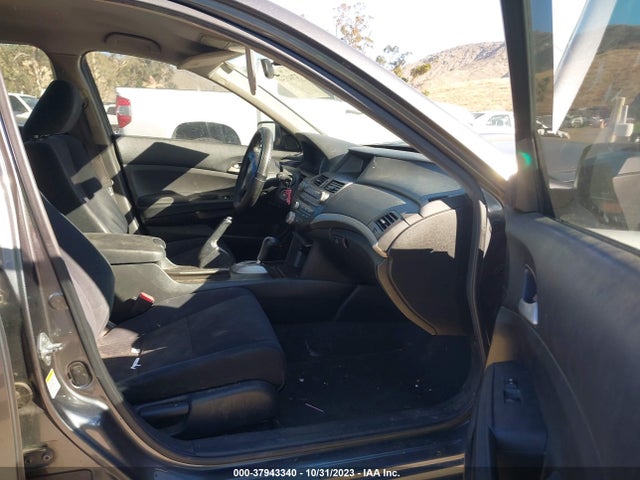 2011 HONDA ACCORD SDN LX VIN: 1HGCP2F38BA028858
